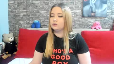 kalindahot online show from January 7, 2026, 7:05 pm