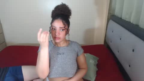 Snapshot of kalipso_n_jones chatting on August 6, 2026, 3:58 pm Kalipso and Jones online show from August 6, 2026, 3:58 pm