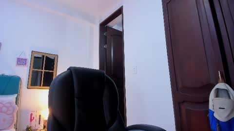 Kamilalopez online show from July 24, 2026, 11:25 pm