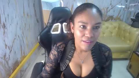 Snapshot of kamala_a chatting on November 9, 2025, 12:47 pm Kamala. Live 2100 - 600 online show from November 9, 2025, 12:47 pm