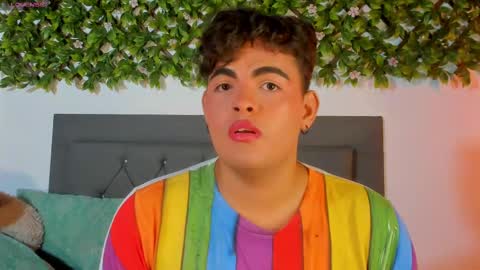 camilo  independent model online show from September 28, 2025, 1:27 pm