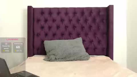 Snapshot of kamiandoscar chatting on March 6, 2026, 11:45 pm KamiYOscar online show from March 6, 2026, 11:45 pm