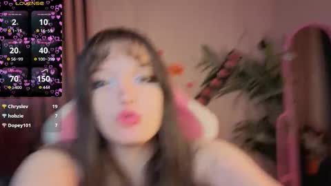 Snapshot of kamila_blush chatting on October 24, 2025, 11:56 pm Kamila Chelsea online show from October 24, 2025, 11:56 pm