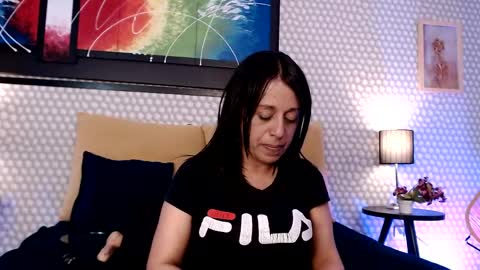 Snapshot of kamila_gh chatting on May 4, 2026, 8:16 pm Kami online show from May 4, 2026, 8:16 pm