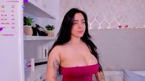 Kamila Betancourt online show from November 8, 2025, 11:54 am