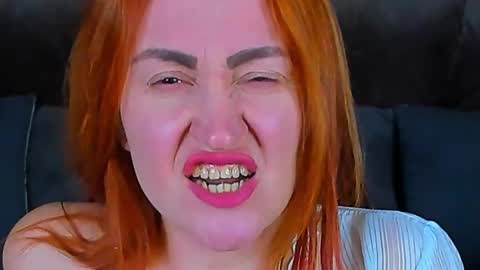 kamilahot25 online show from October 6, 2025, 6:27 pm