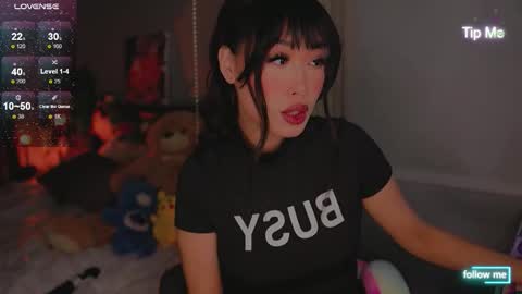 kamilee__xo online show from October 15, 2025, 7:36 pm