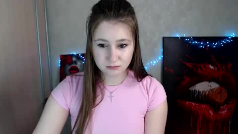 Snapshot of kamilla_love_ chatting on April 10, 2026, 11:37 am kamilla_love_ online show from April 10, 2026, 11:37 am