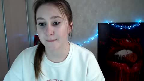 Snapshot of kamilla_love_ chatting on April 14, 2026, 12:00 pm kamilla_love_ online show from April 14, 2026, 12:00 pm