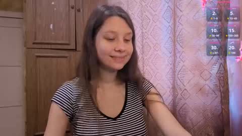 Mari  Simmons online show from December 1, 2025, 8:19 am