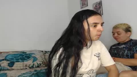 kammy   y   camila online show from February 11, 2026, 12:04 am