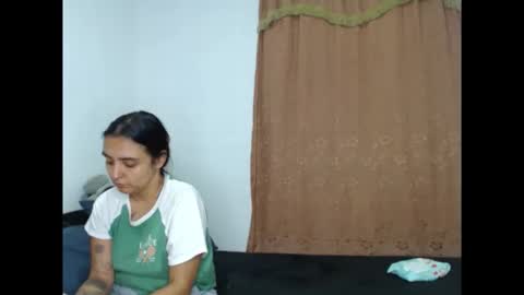 Snapshot of kammy_cami chatting on April 22, 2026, 3:09 am kammy y camila online show from April 22, 2026, 3:09 am