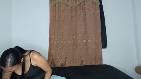 Snapshot of kammy_cami chatting on April 29, 2026, 11:36 am kammy y camila online show from April 29, 2026, 11:36 am