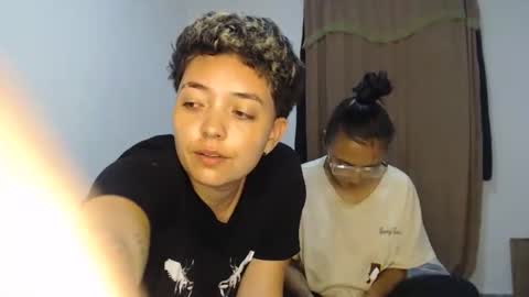 Snapshot of kammy_cami chatting on May 5, 2026, 12:07 am kammy y camila online show from May 5, 2026, 12:07 am