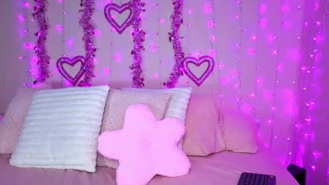 kamrynmarie69 online show from February 28, 2025, 3:37 am