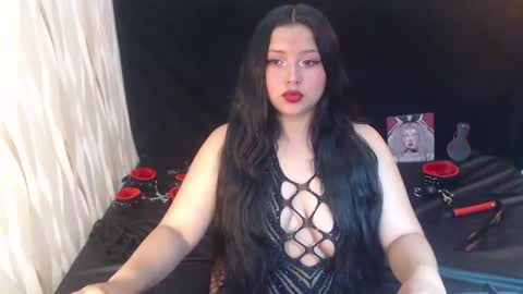 kamylabiker online show from April 29, 2026, 2:04 am