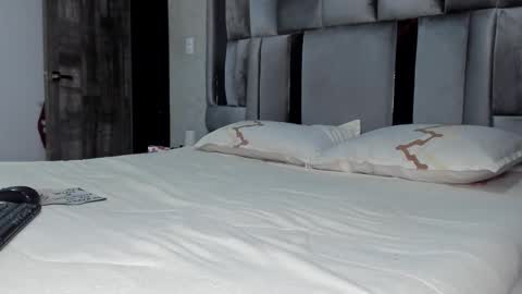 kandria loversex online show from November 17, 2025, 3:23 am