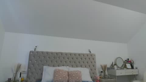 Kandy online show from August 3, 2026, 5:06 am