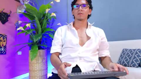 kane_del_toro online show from October 29, 2025, 1:35 pm