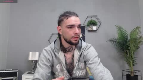 Snapshot of kanehunter chatting on April 17, 2026, 6:55 pm Kane online show from April 17, 2026, 6:55 pm