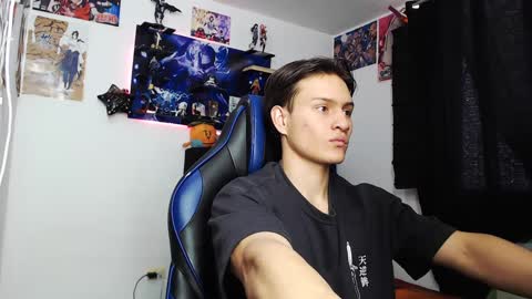 Snapshot of kanekixxxhot chatting on October 11, 2025, 3:43 pm andres online show from October 11, 2025, 3:43 pm