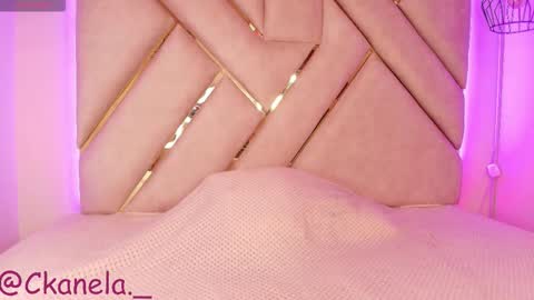 Cami online show from October 22, 2025, 12:27 pm