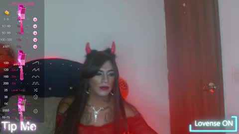 Snapshot of kaninasantana_s chatting on October 8, 2025, 5:16 am Kanina online show from October 8, 2025, 5:16 am