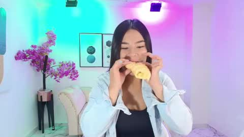 Kaori online show from September 23, 2025, 12:19 pm