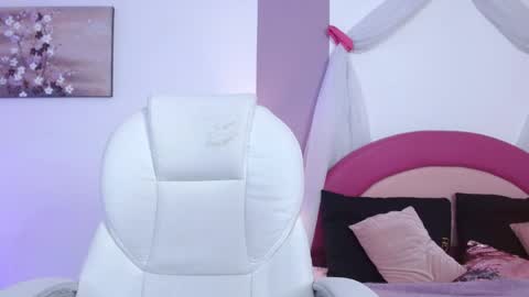 kaoryy_1 online show from May 2, 2026, 11:26 am