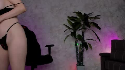 Emma online show from June 21, 2026, 2:14 am