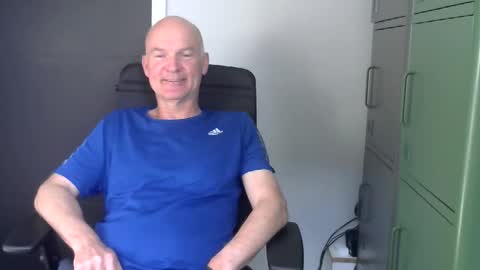 Robbie online show from April 22, 2026, 3:13 pm
