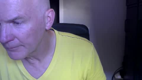 Robbie online show from April 26, 2026, 6:27 pm