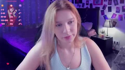 Lera online show from October 12, 2025, 9:03 pm