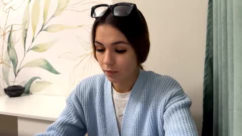 kareentrueax online show from October 15, 2025, 6:19 pm