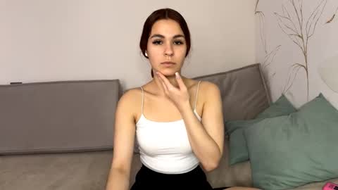 kareentrueax online show from November 16, 2025, 1:06 pm