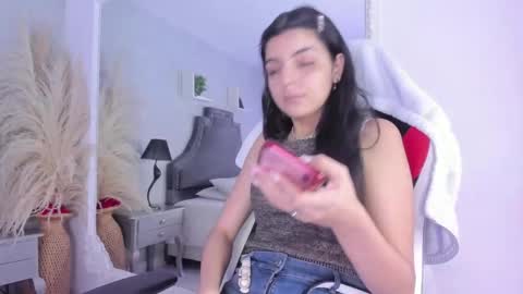 Karely online show from April 23, 2026, 2:08 pm