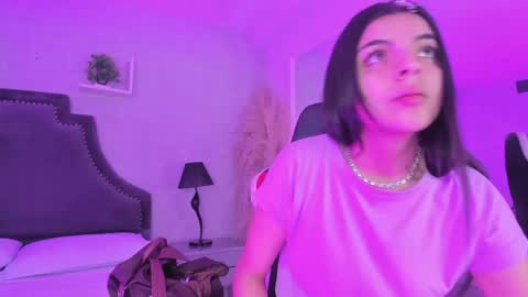Karely online show from April 27, 2026, 12:58 pm