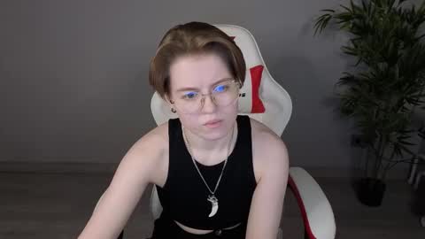 Karen online show from March 9, 2026, 8:51 am