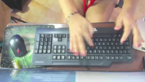 Karen online show from February 1, 2025, 5:18 am