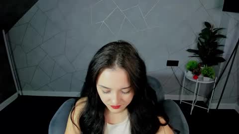 karen_morgan online show from December 14, 2024, 12:01 pm