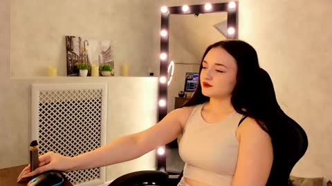 karen_morgan online show from February 4, 2025, 10:54 am