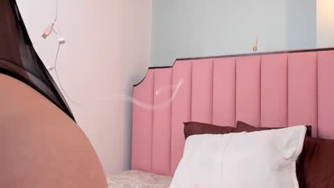 Snapshot of karen_simss chatting on December 22, 2025, 12:46 pm Karen online show from December 22, 2025, 12:46 pm