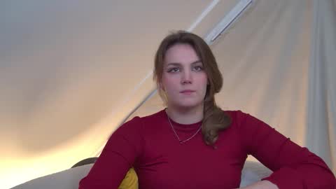 Karen online show from September 18, 2025, 6:43 pm