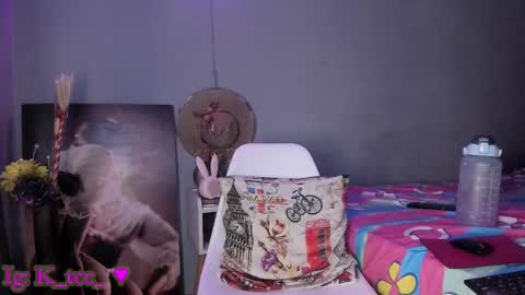 Snapshot of karenconnors chatting on February 14, 2025, 8:42 am Karen online show from February 14, 2025, 8:42 am