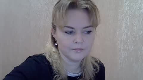 karennelsonx online show from December 11, 2024, 12:55 pm