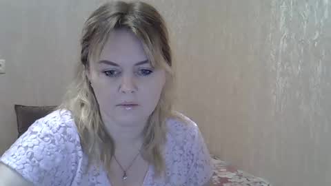 karennelsonx online show from December 17, 2024, 5:47 pm