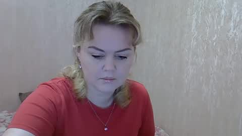karennelsonx online show from December 20, 2024, 11:21 am