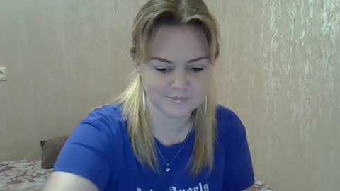 karennelsonx online show from December 21, 2024, 4:14 pm