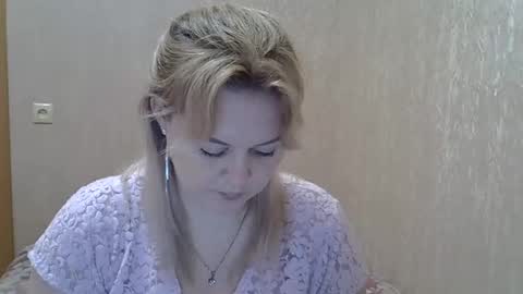 karennelsonx online show from January 4, 2025, 3:17 pm