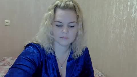 karennelsonx online show from January 10, 2025, 4:41 pm